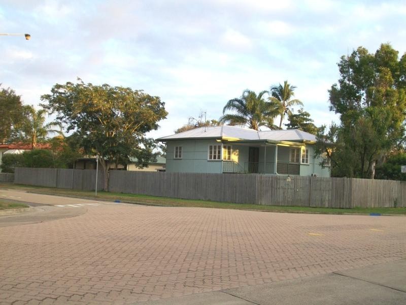 22 HAIG STREET, Pimlico QLD 4812