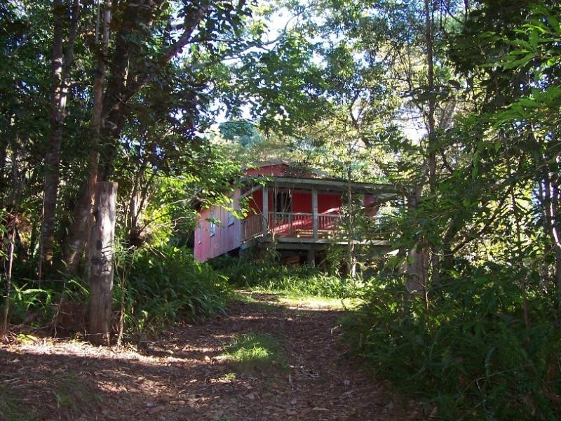 6 SMITH STREET, Paluma QLD 4816