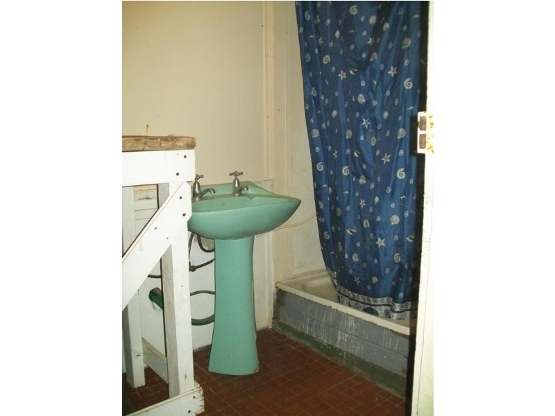 6 SMITH STREET, Paluma QLD 4816