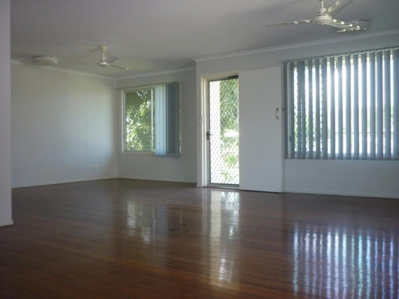 16 Bligh Street, Kirwan QLD 4817