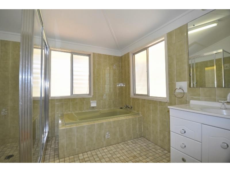 15 McKILLOP STREET, Belgian Gardens QLD 4810