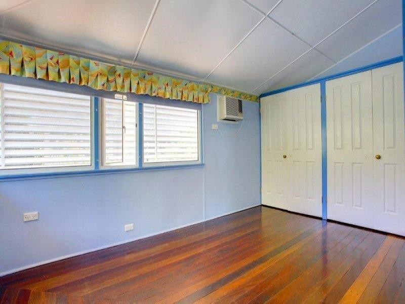 15 McKILLOP STREET, Belgian Gardens QLD 4810