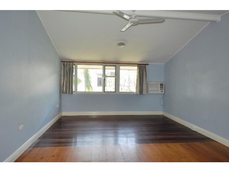 15 McKILLOP STREET, Belgian Gardens QLD 4810