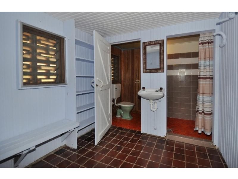 15 McKILLOP STREET, Belgian Gardens QLD 4810