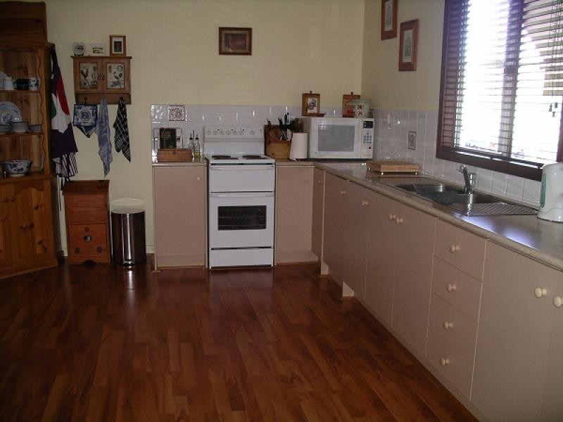 25 Shields Crescent, Wongan Hills WA 6603