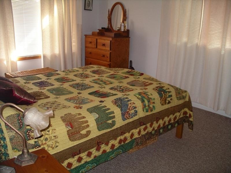 25 Shields Crescent, Wongan Hills WA 6603