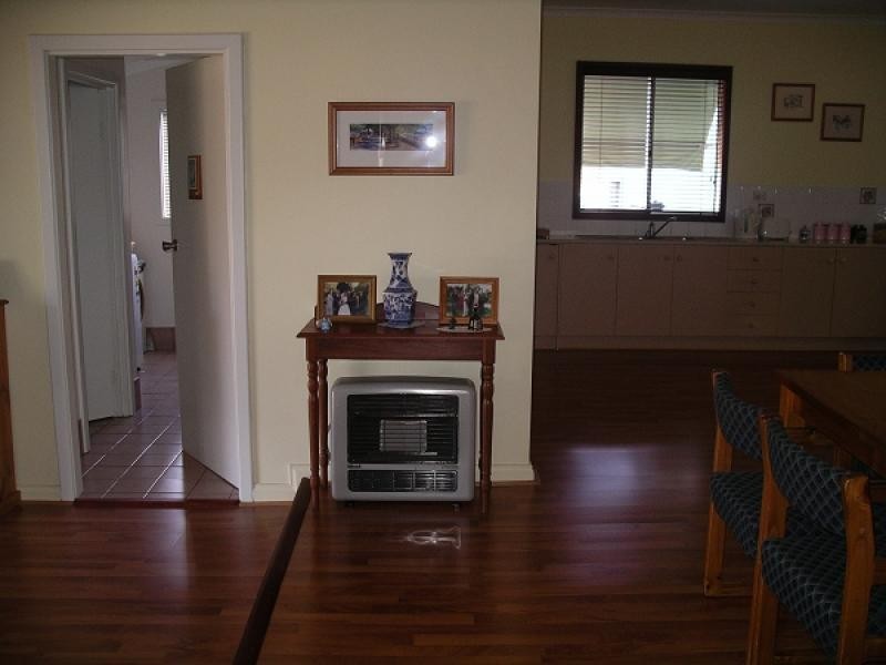 25 Shields Crescent, Wongan Hills WA 6603