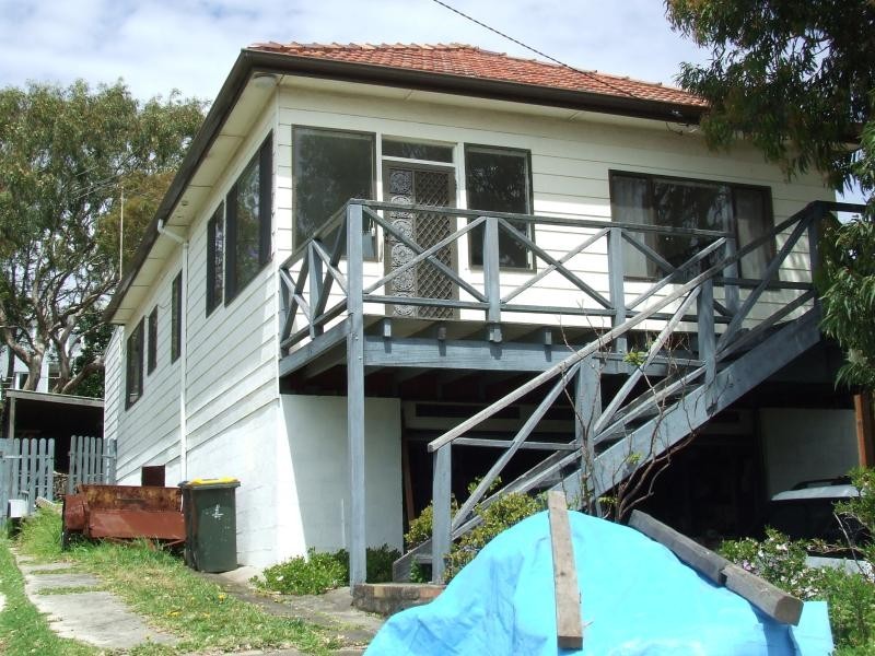 22 Adam Street, Curl Curl NSW 2096