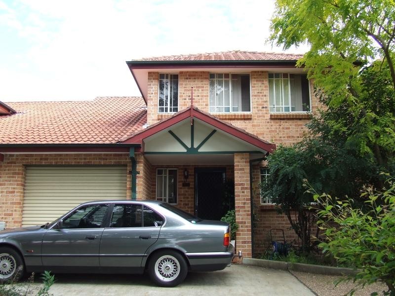 3/224 Old Kent Road, Greenacre NSW 2190