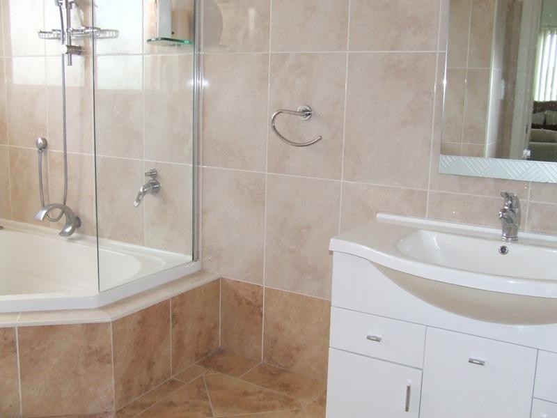 9 Waterview Street, Carlton NSW 2218