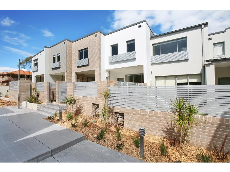 21 High Street, Caringbah NSW 2229