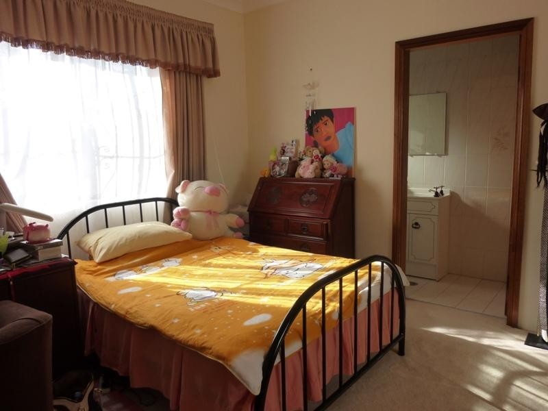 9A Gowrie Avenue, Punchbowl NSW 2460