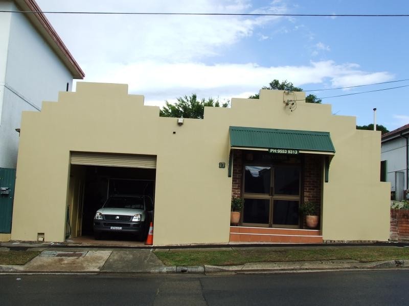 17 Durham Street, Carlton NSW 2218