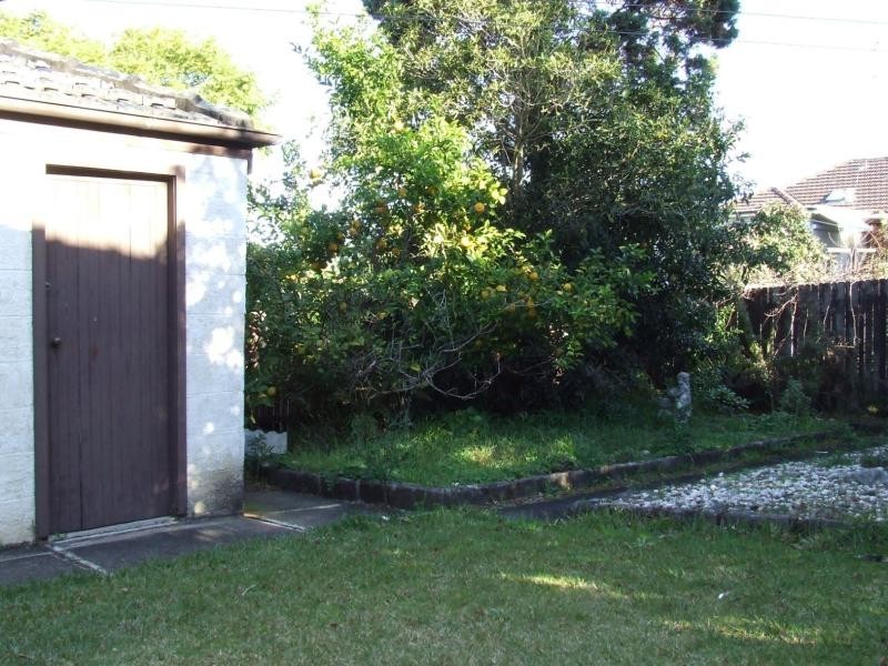 6 Hanigan Street, Penshurst NSW 2222