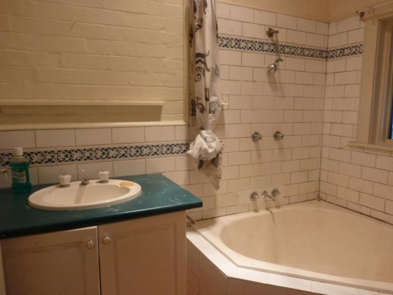 8 Sheffield Street, Auburn NSW 2144