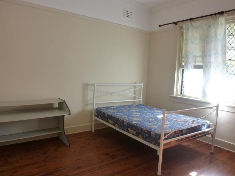 8 Sheffield Street, Auburn NSW 2144