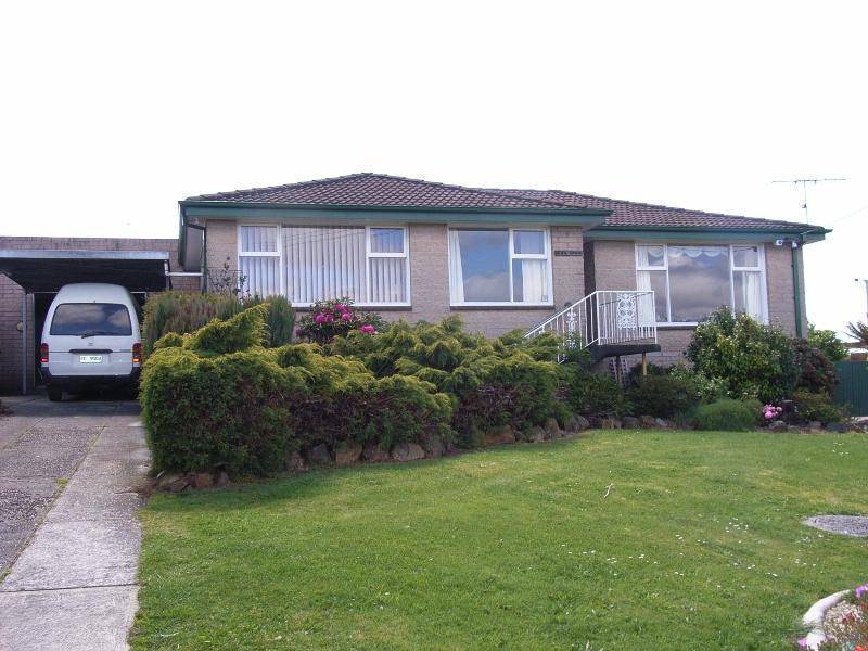 12 SPENCER PLACE, Ulverstone TAS 7315