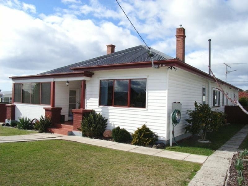 1 CLARKE STREET, Ulverstone TAS 7315