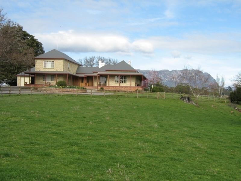 52 VINEGAR HILL ROAD, Sheffield TAS 7306