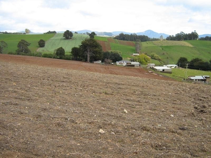 879 CASTRA ROAD, Spalford TAS 7315