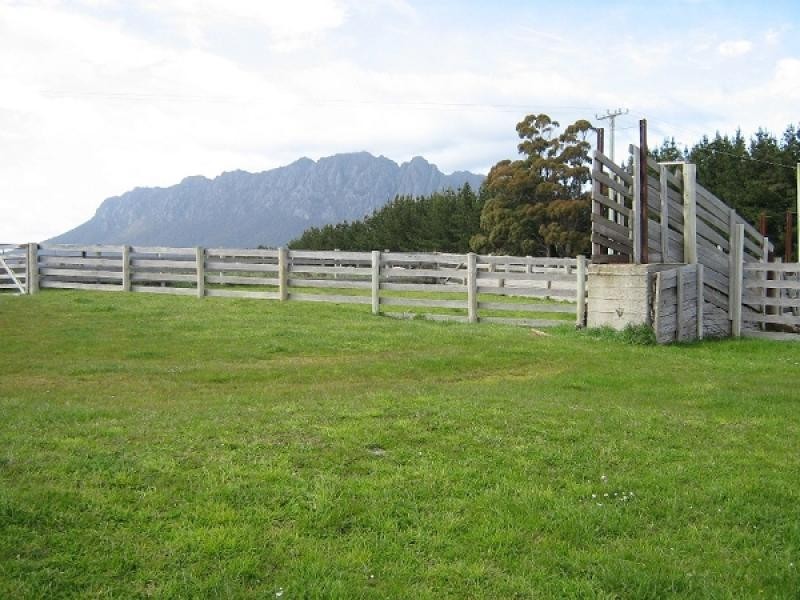 . STAVERTON ROAD, Roland TAS 7306