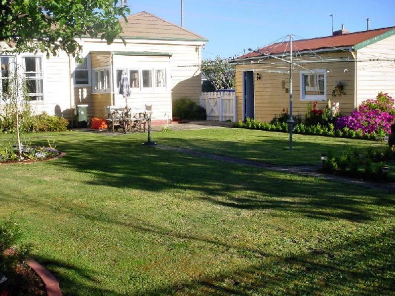 11 QUEEN STREET, Ulverstone TAS 7315