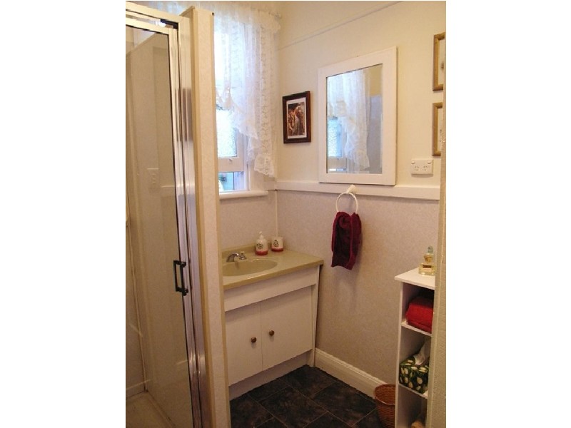 11 QUEEN STREET, Ulverstone TAS 7315