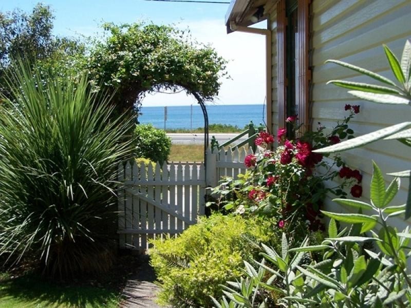 570 Bass Highway, Heybridge TAS 7316