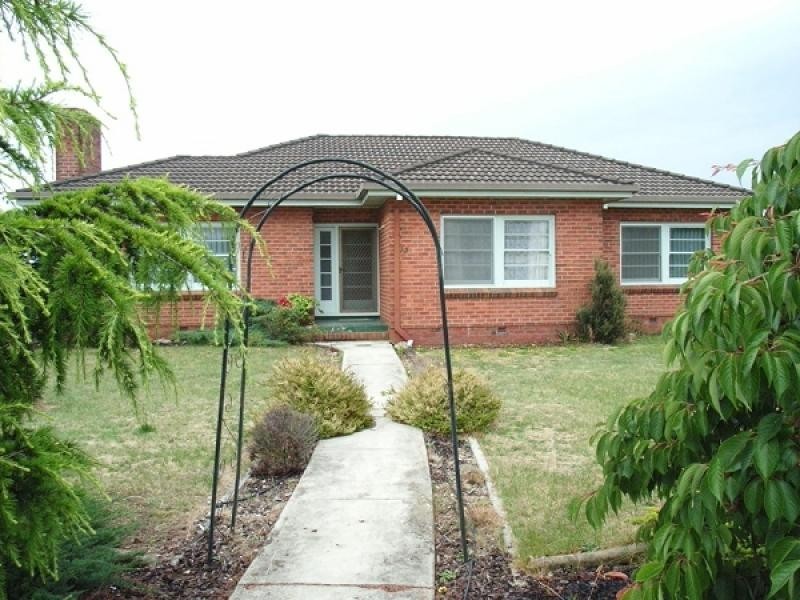 13 EASTLAND DRIVE, Ulverstone TAS 7315