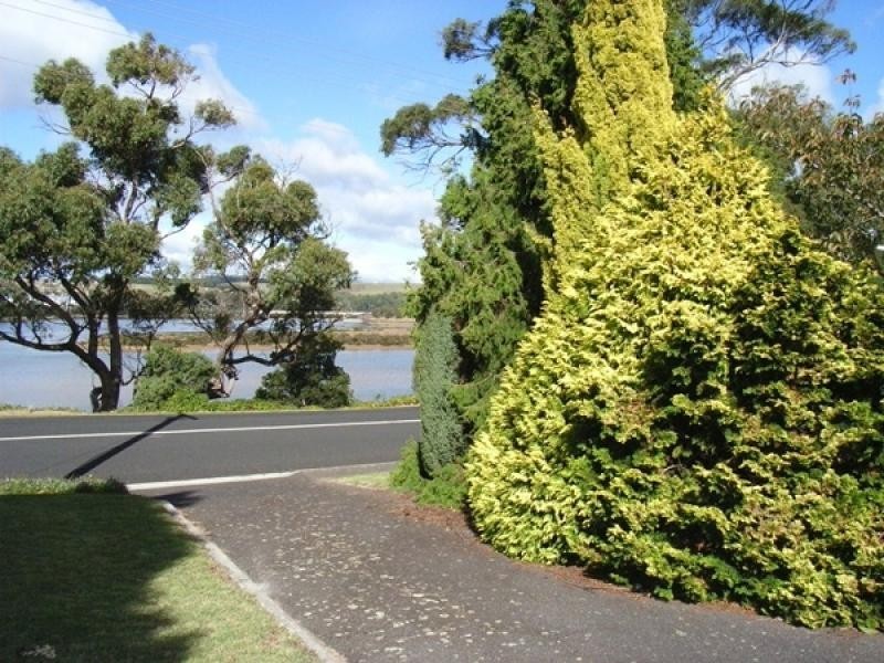 12 RIVER ROAD, Ulverstone TAS 7315