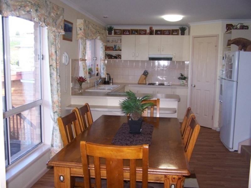 2 KELVIN STREET, Penguin TAS 7316