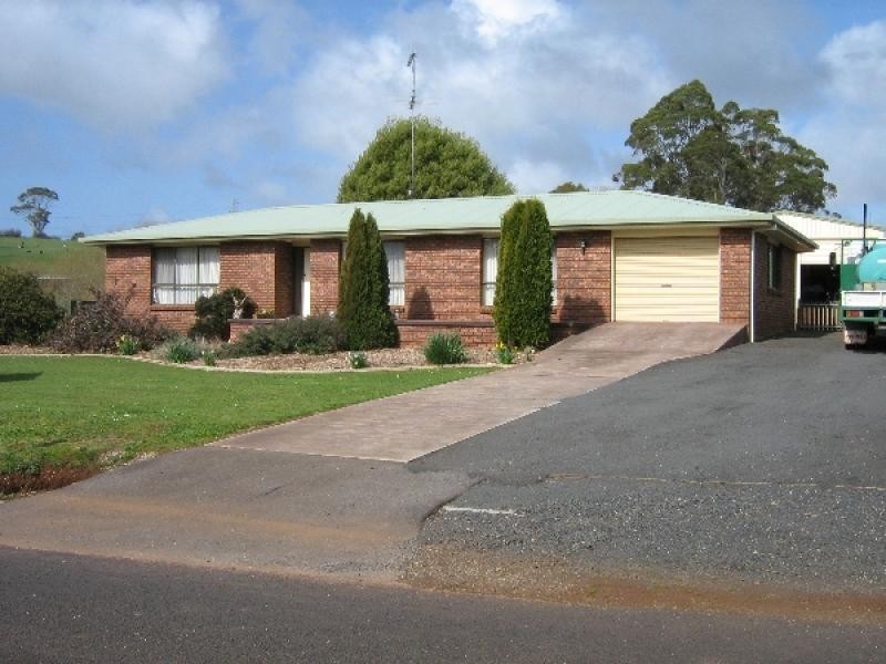 559 CASTRA ROAD, Abbotsham TAS 7315
