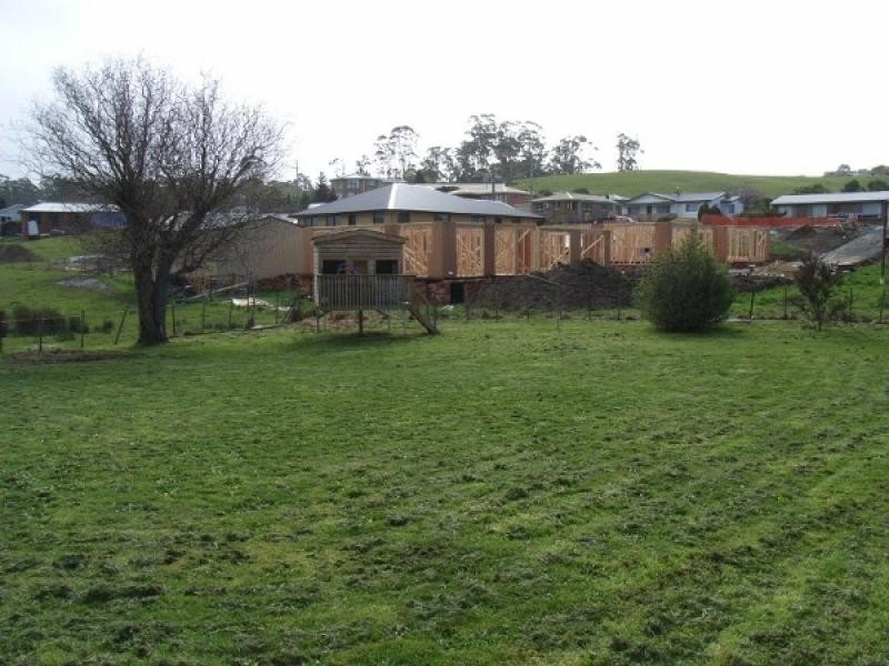 2 Ellis Street, Ulverstone TAS 7315