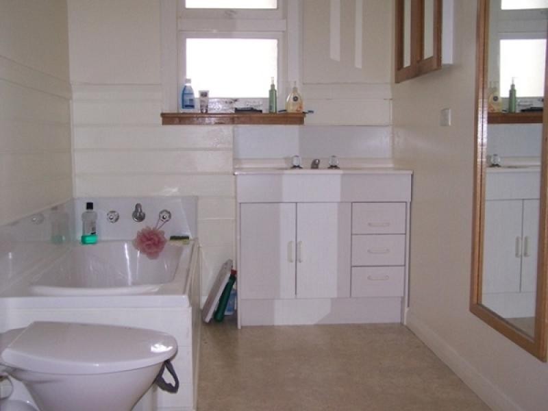 25 Deviation Road, Penguin TAS 7316