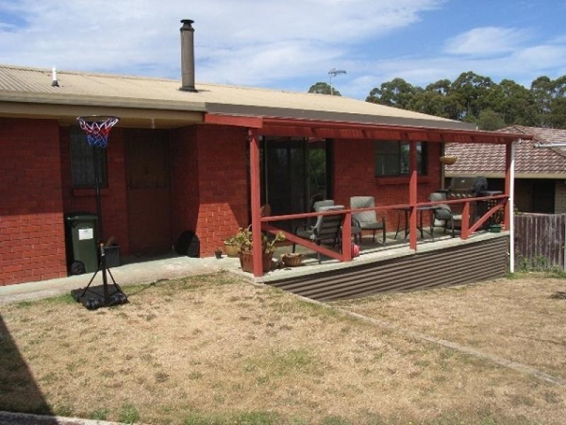 6 Sunset Lane, Penguin TAS 7316