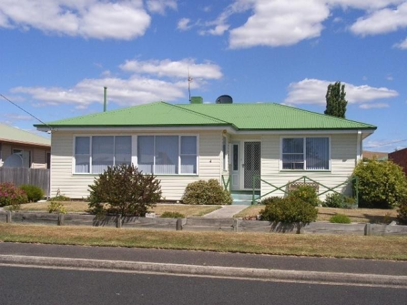 4 Ling Street, Ulverstone TAS 7315