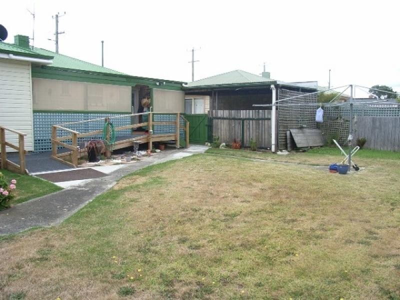 4 Ling Street, Ulverstone TAS 7315