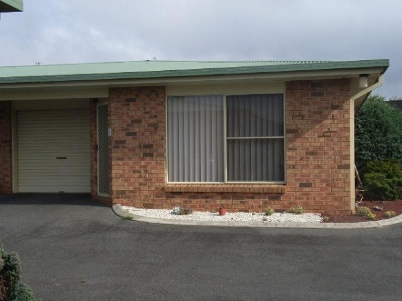 Unit 2, 3 Riverside Avenue, Ulverstone TAS 7315