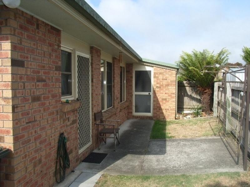 Unit 2, 3 Riverside Avenue, Ulverstone TAS 7315