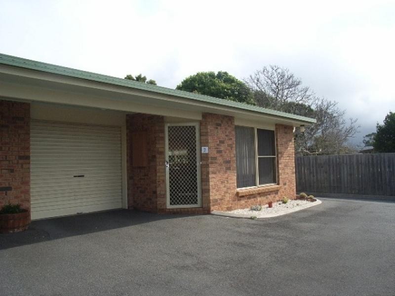 Unit 2, 3 Riverside Avenue, Ulverstone TAS 7315