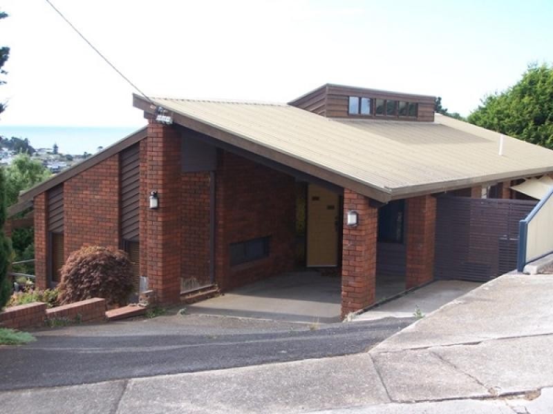 1 Lyndhurst Court, Penguin TAS 7316