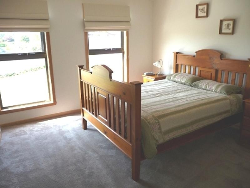 8 Berkshire Parade, Penguin TAS 7316