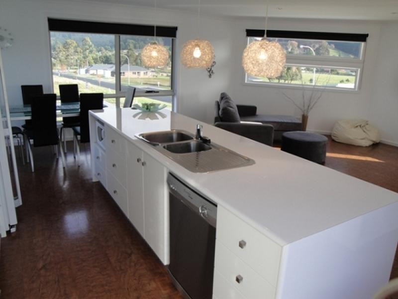 15 Berkshire Parade, Penguin TAS 7316