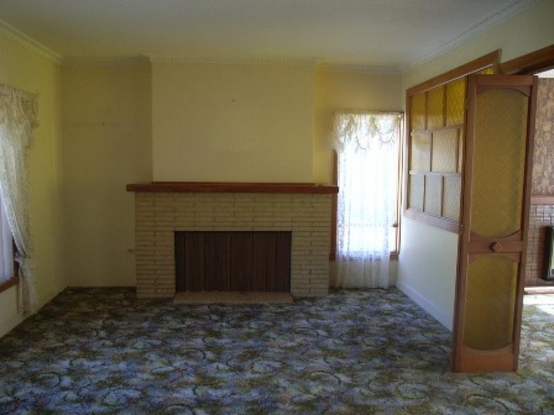 11 King Edward Street, Penguin TAS 7316