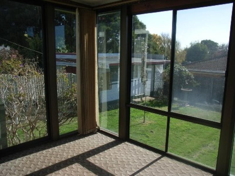 11 King Edward Street, Penguin TAS 7316