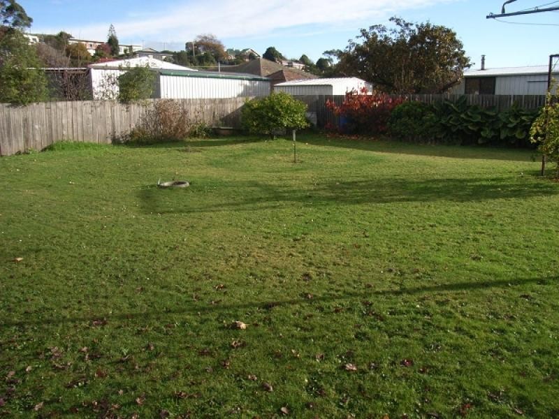 82 Leven Street, Ulverstone TAS 7315