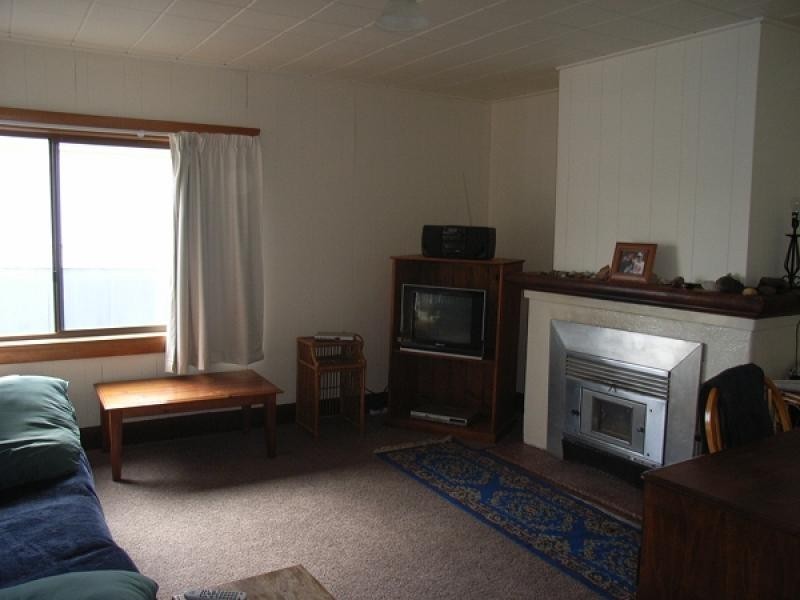 20 James Street, Ulverstone TAS 7315