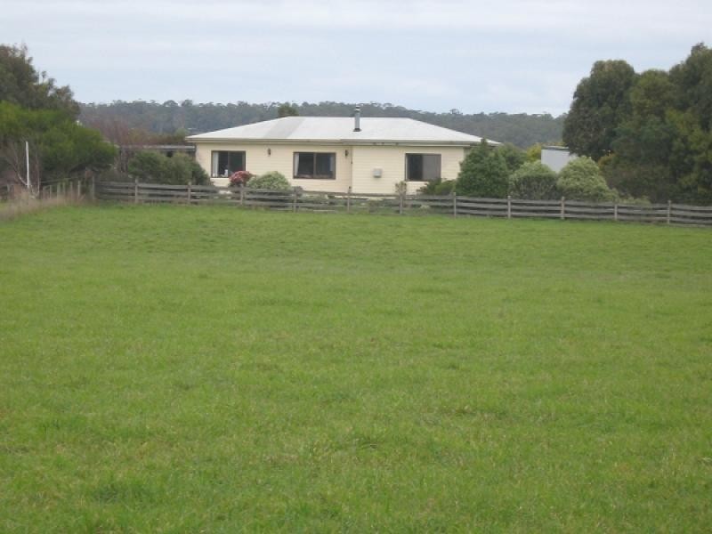 105 Blacks Road, Wesley Vale TAS 7307