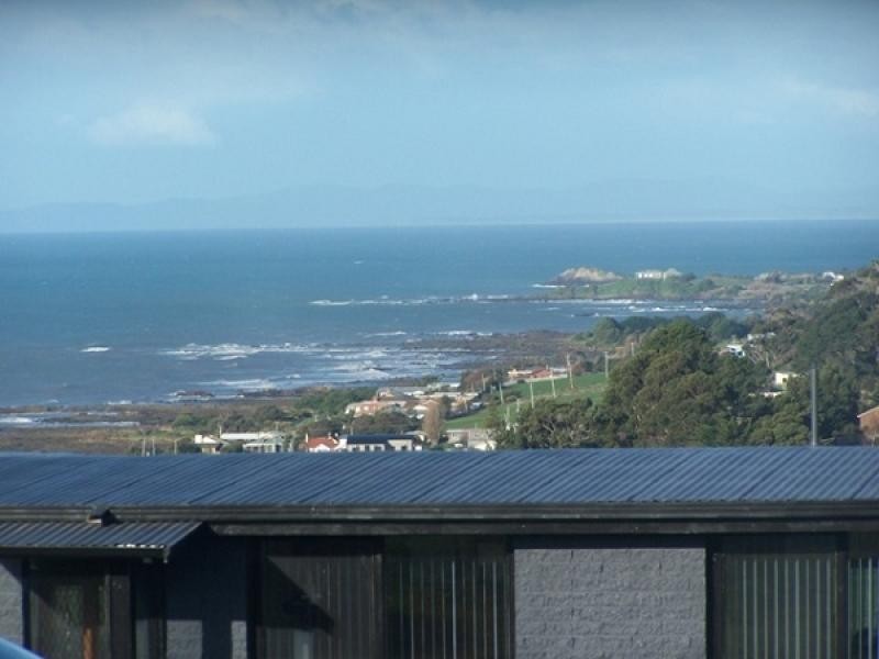 Unit 1, 24 Pineleigh Street, Penguin TAS 7316