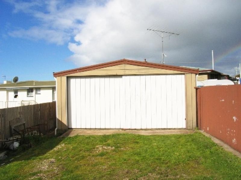 24 Whittle Street, Penguin TAS 7316